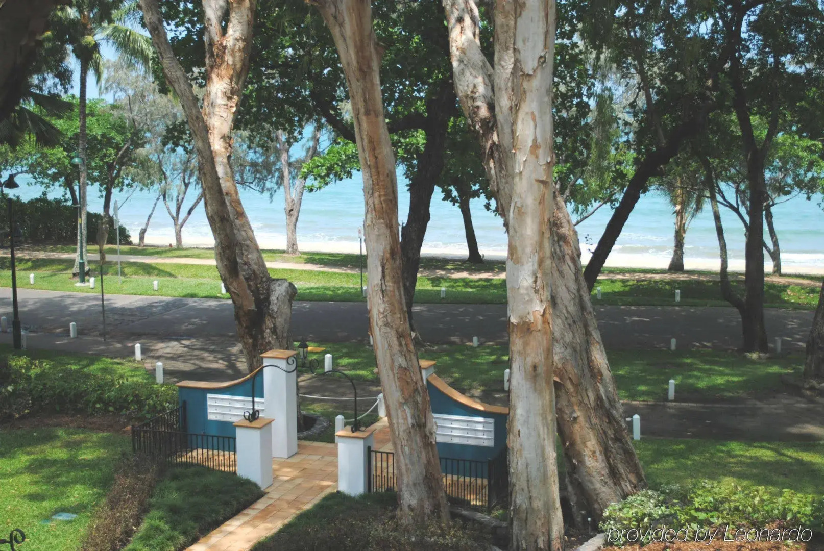 BeachView Apartments at Villa Paradiso