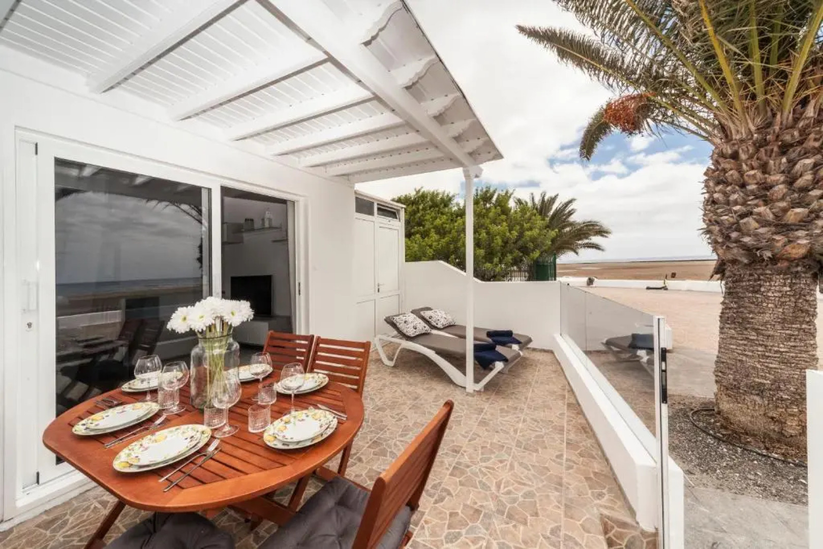 Luxury Suite Sea Front II