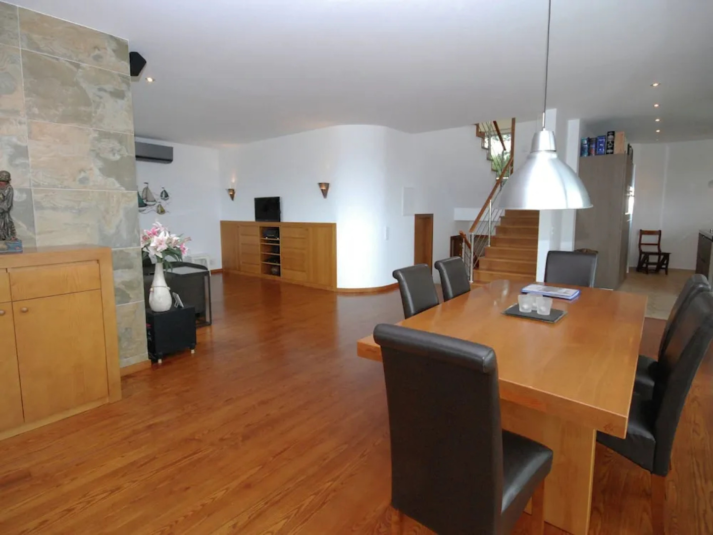 Modern Villa in Caldas da Rainha by the Sea