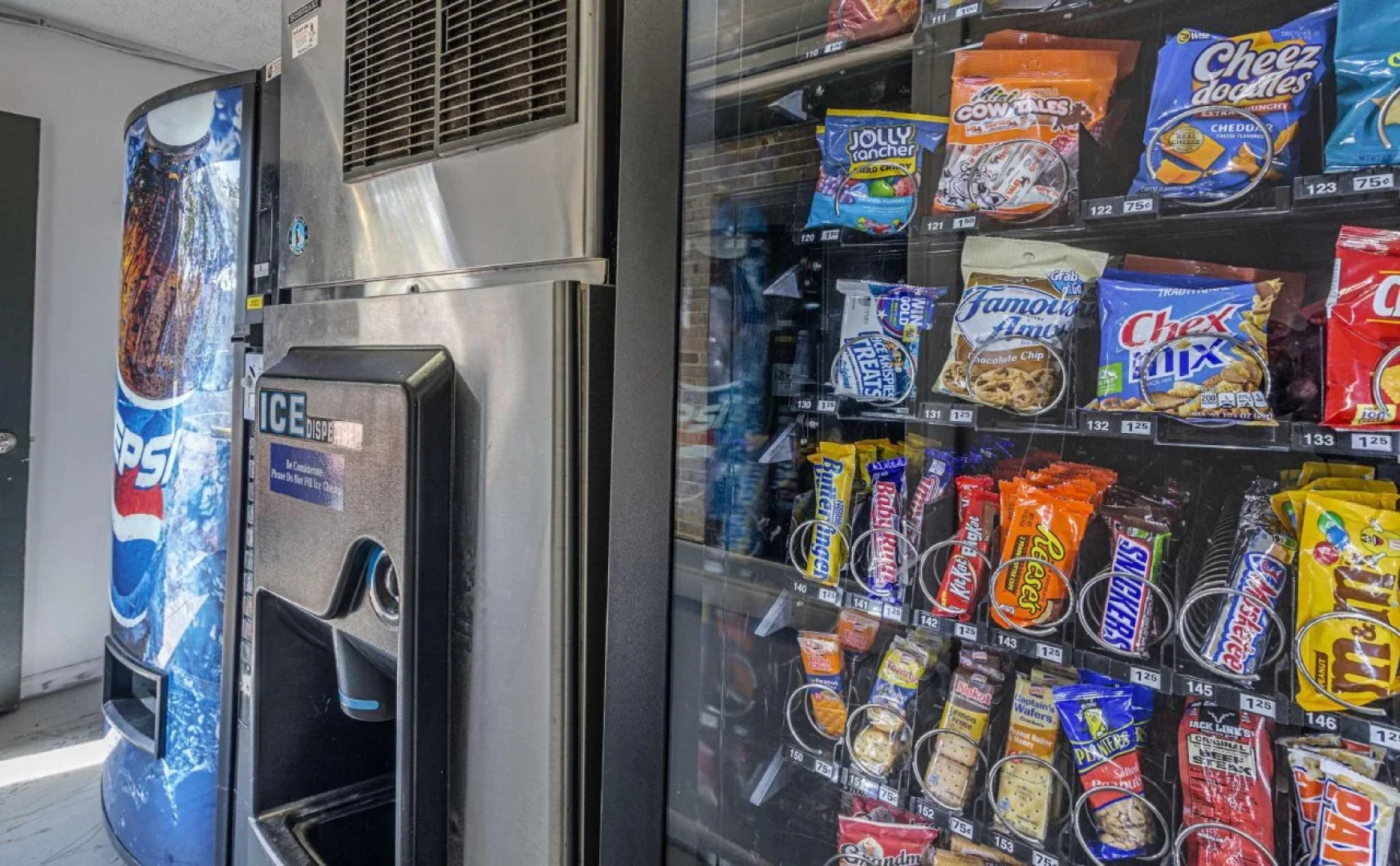 Motel 6 Hillsville, VA