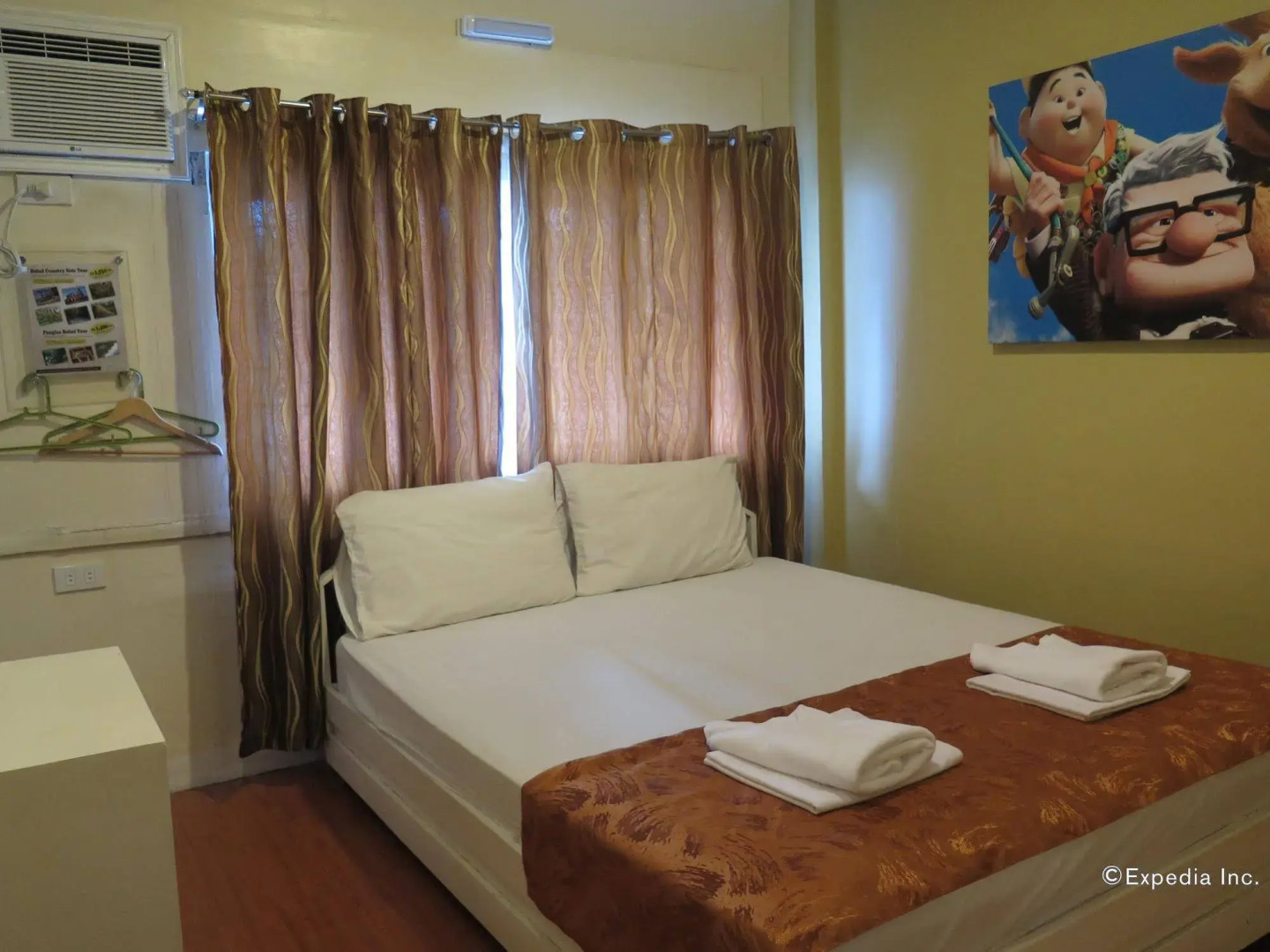 TR3ATS Guest House Bohol - Hostel