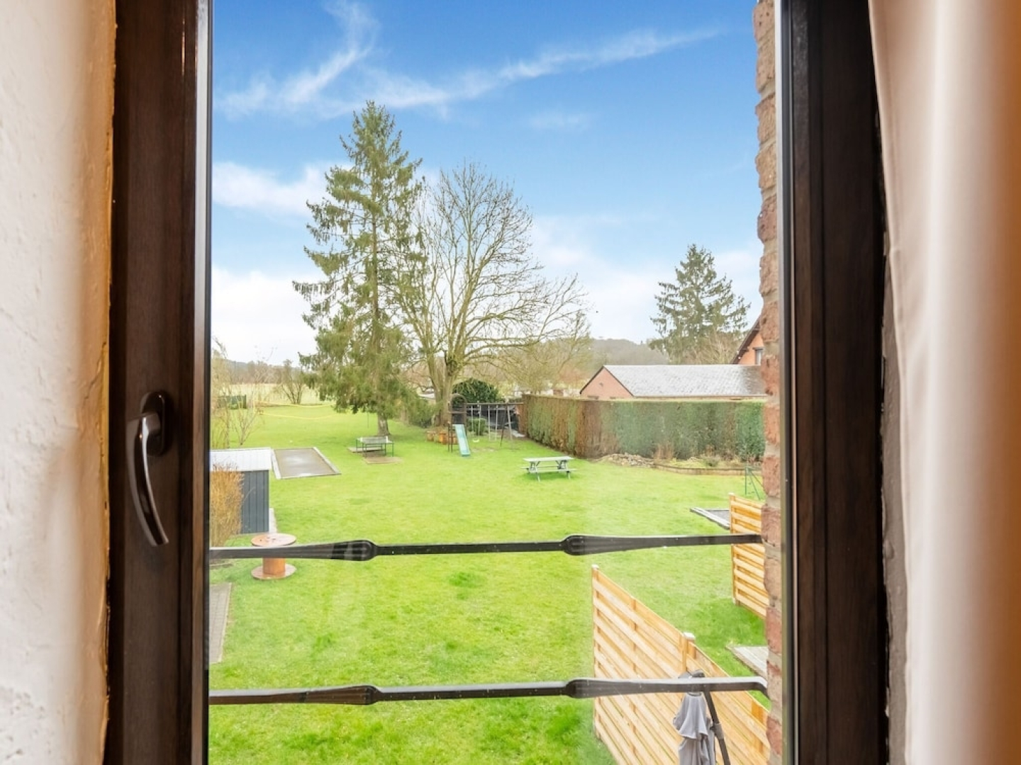 Cottage With Garden, Lessive