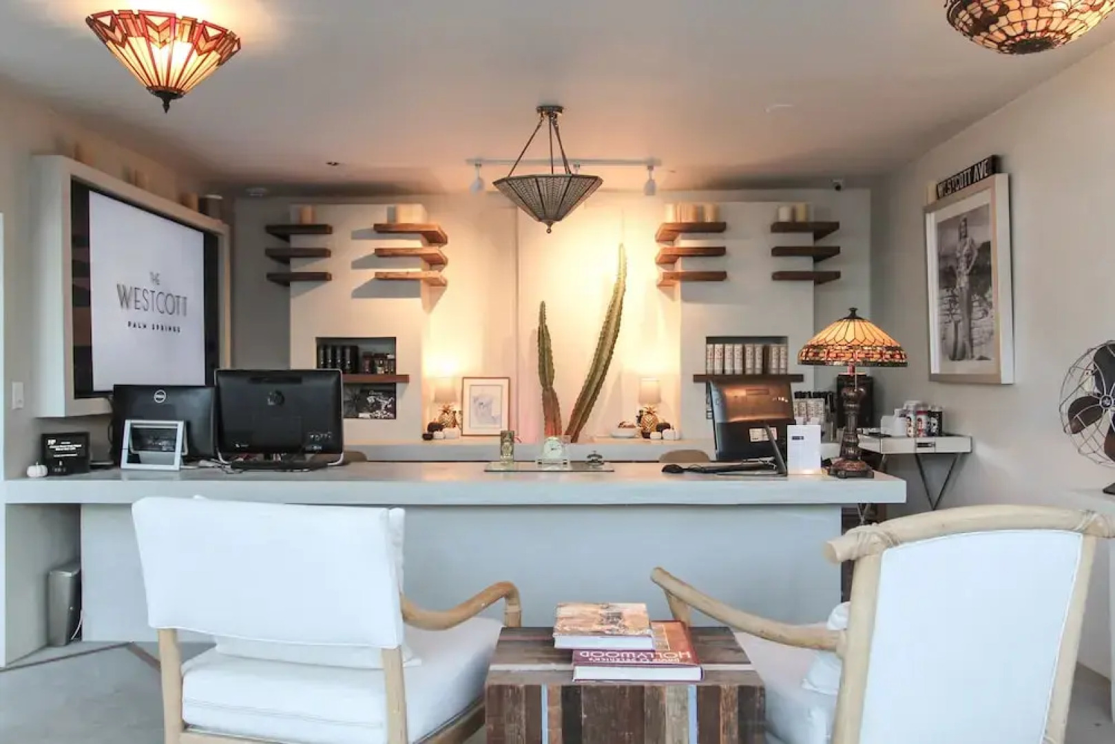 Posh Palm Springs Inn