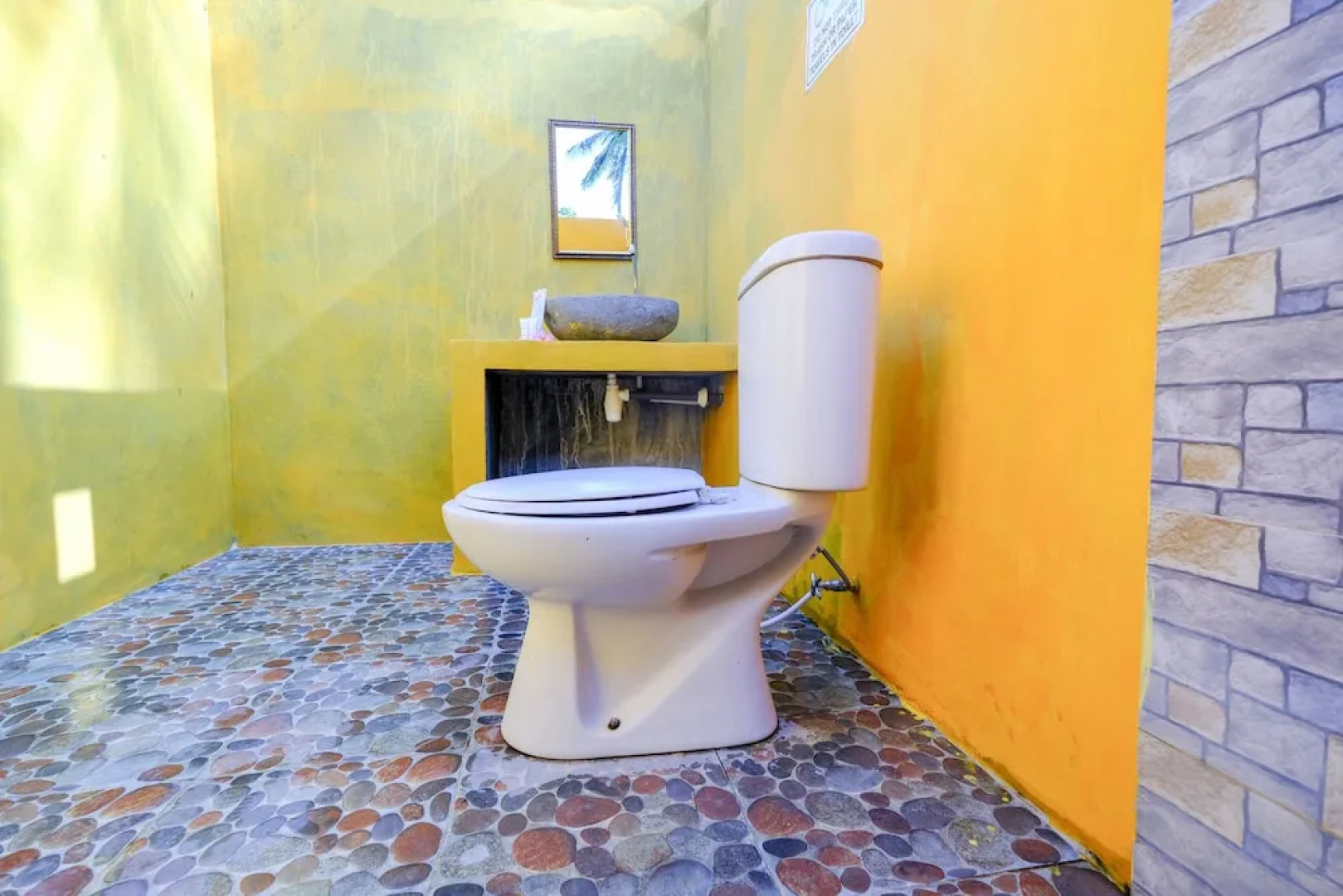 OYO 2039 Cici's Bungalow