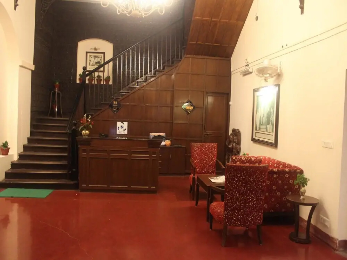 OYO 3010 Chanakya BNR Hotel