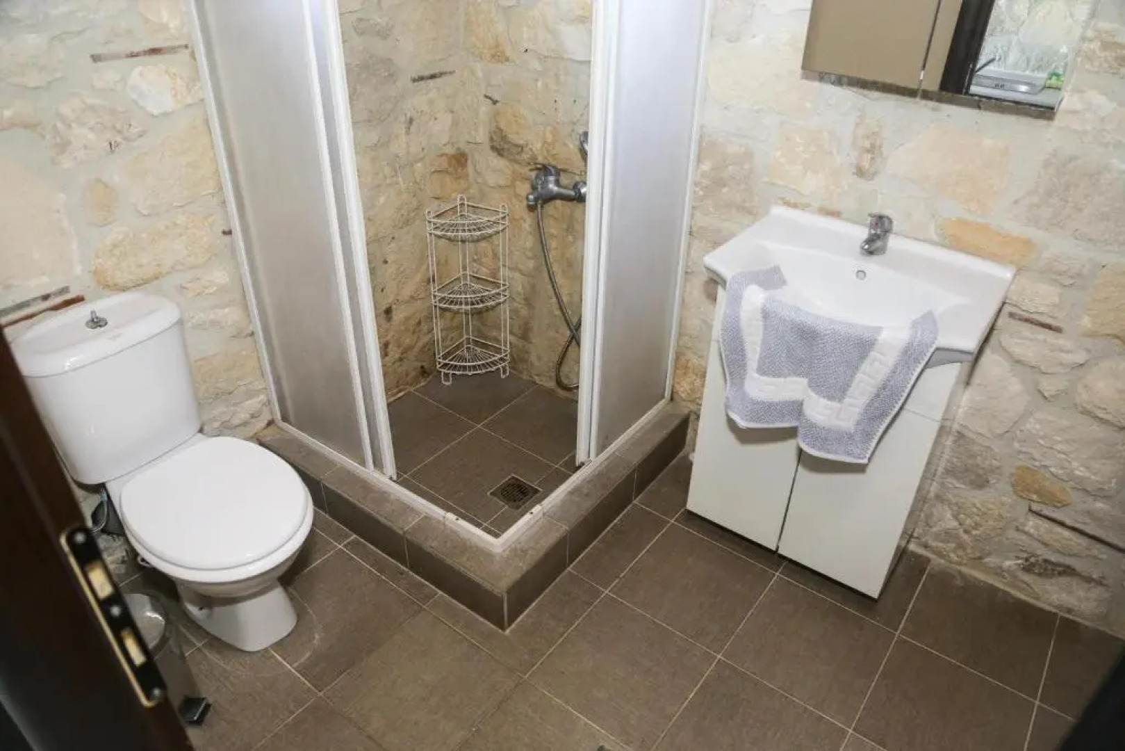 Gioulis Apartments & Studios