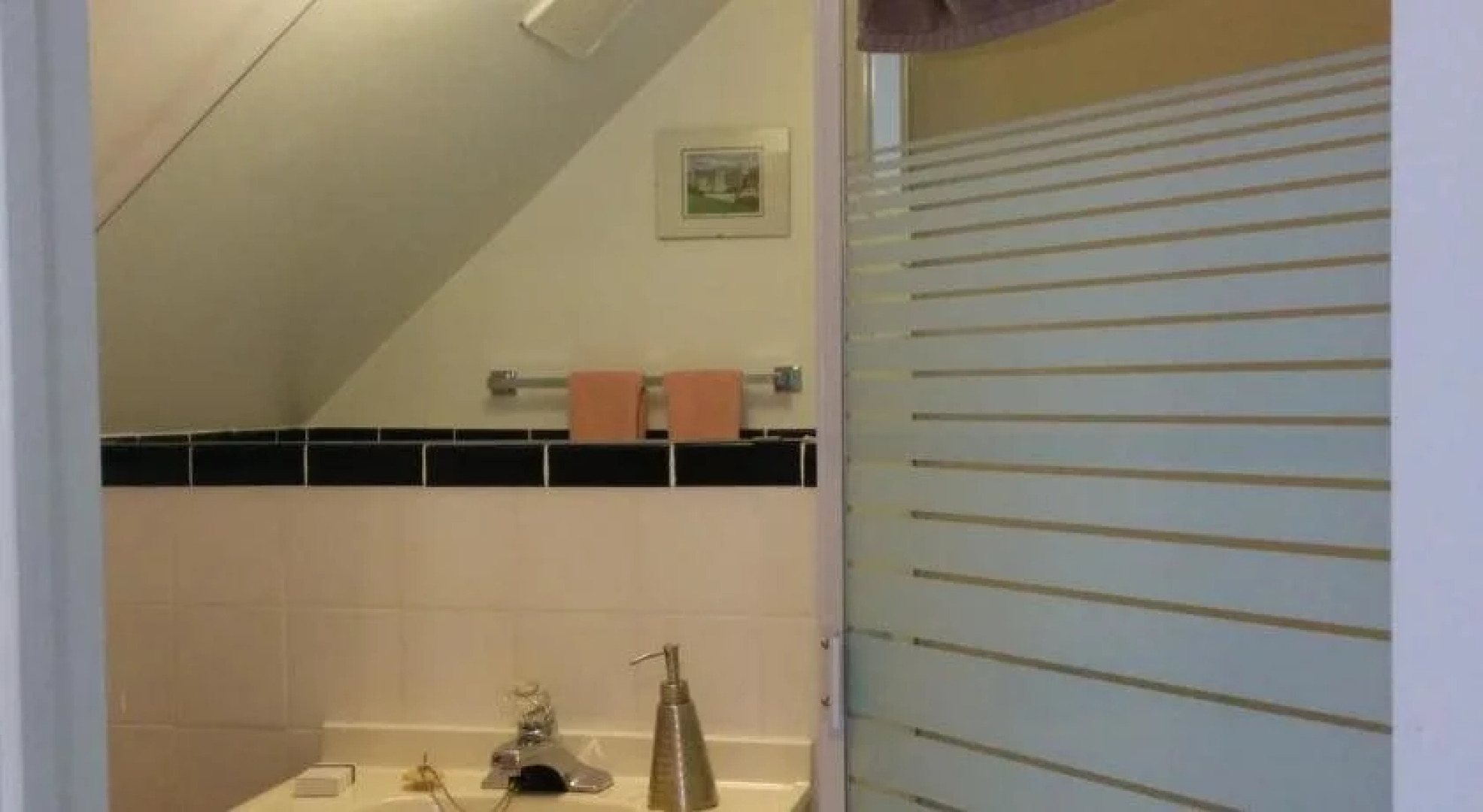 Fairmont House Bed & Breakfast