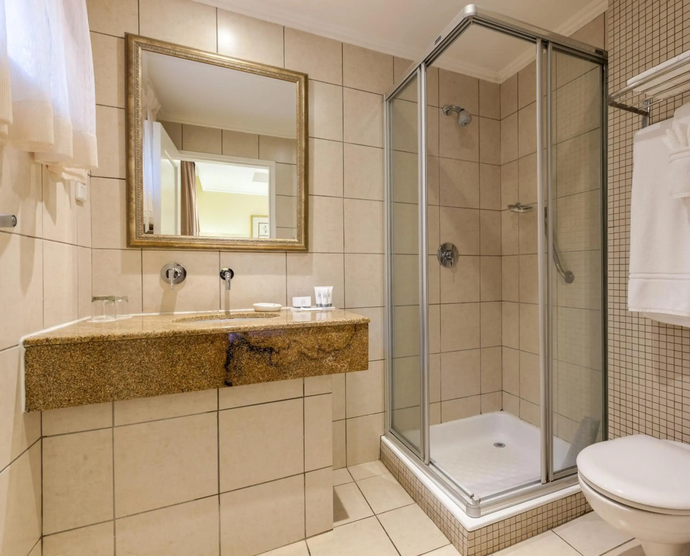 Courtyard Hotel Rosebank