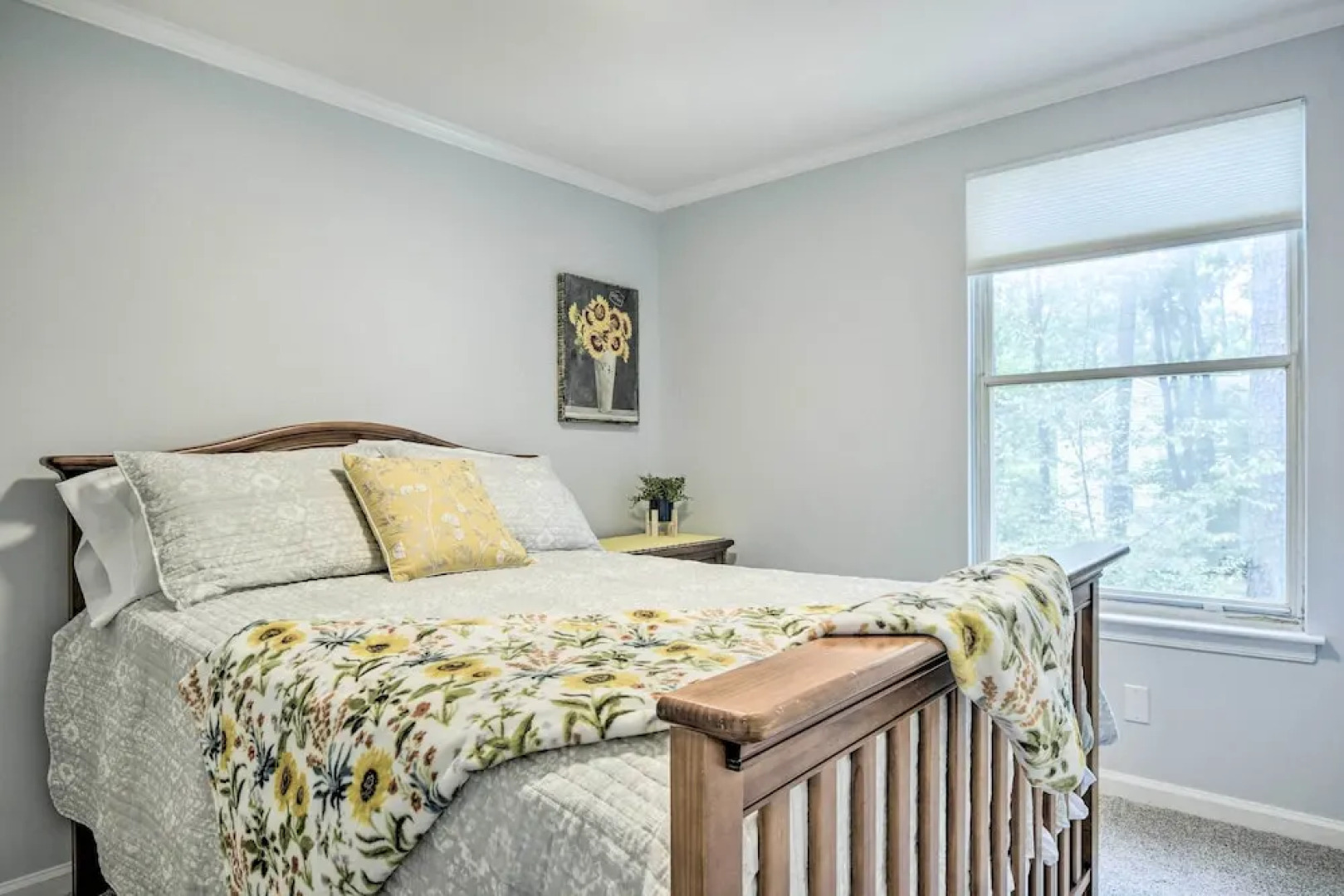 Walk to Dtwn & Breweries: Townhome in Cary!