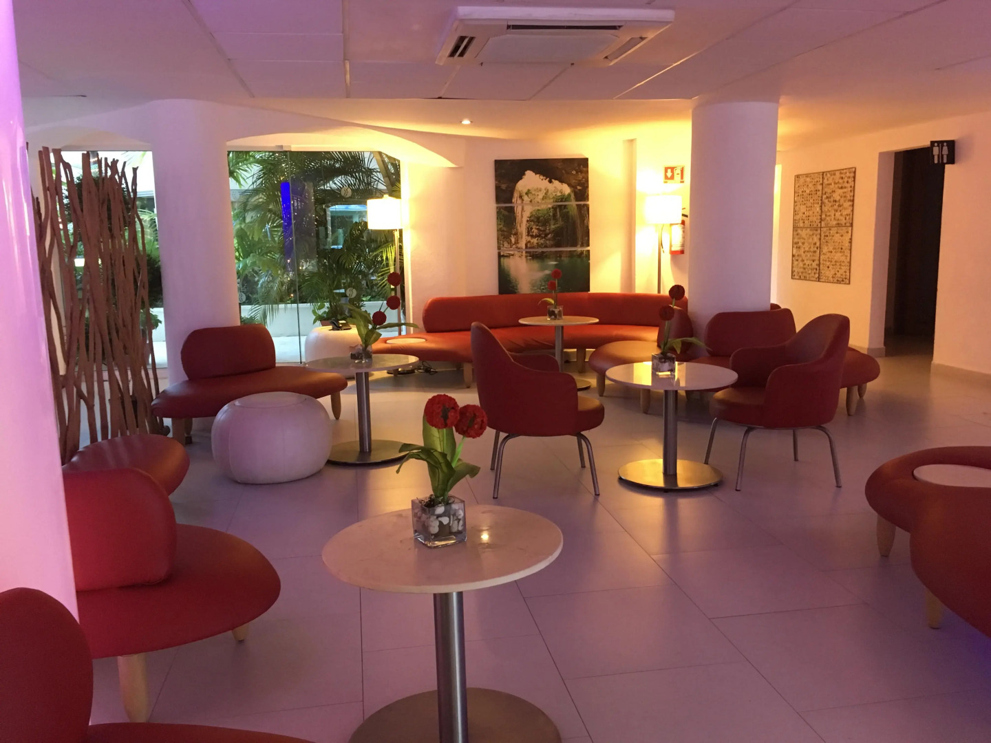 Отель Adhara Express