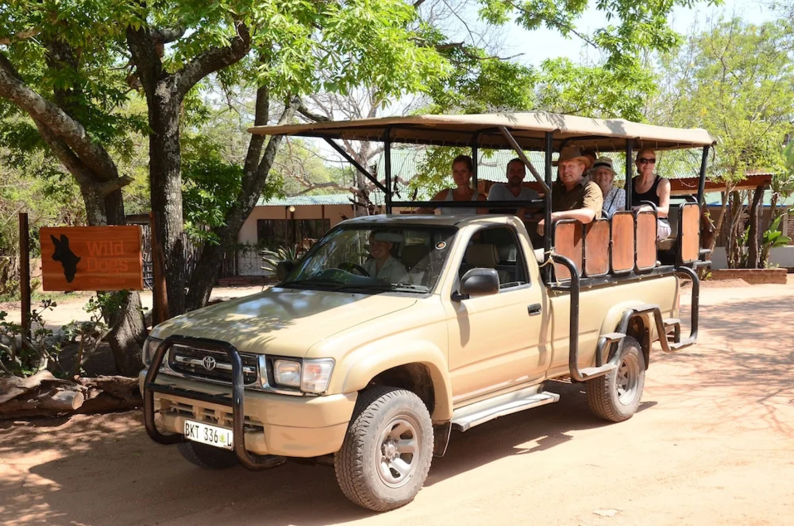 Wild Dogs Safari Lodge