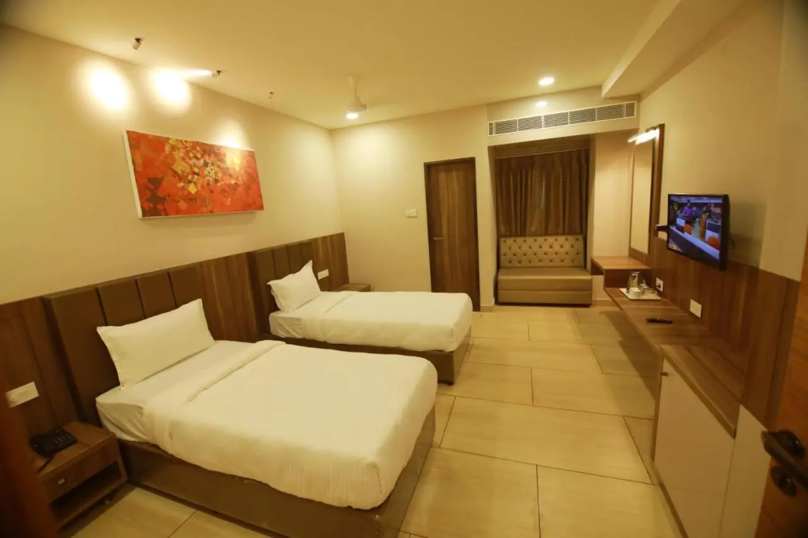 Hotel Sri Mamatha Inn