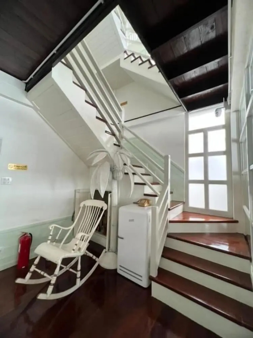 RQ THEVA Heritique Baan Praya Dinsor Road