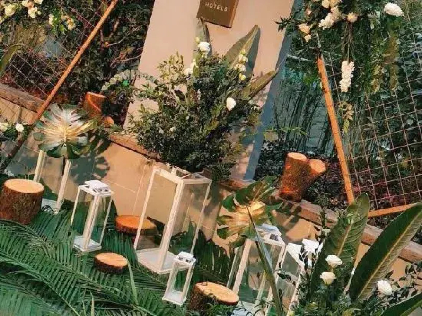 Style S Hotel (Linshui Hongfan Plaza Bus Terminal)