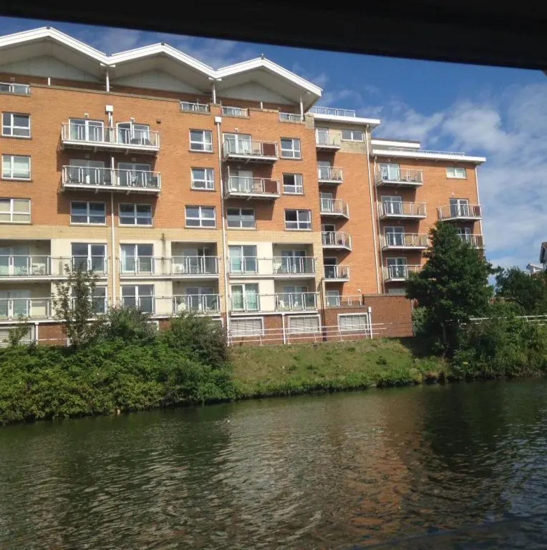 Hansen House 2 with Private Parking