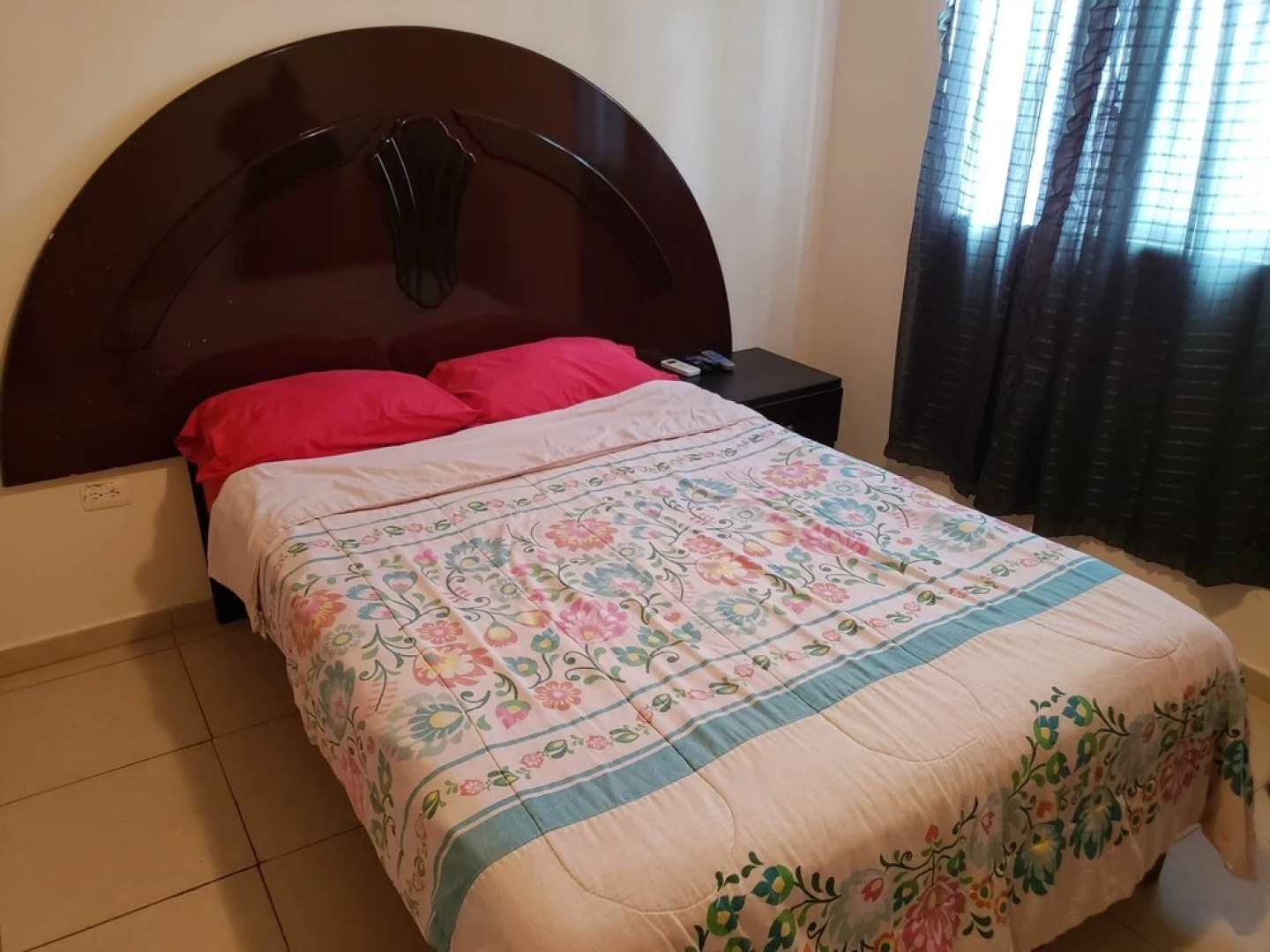 Comfortable Apartment, Secure and Private Complex, With Perimeter Fence