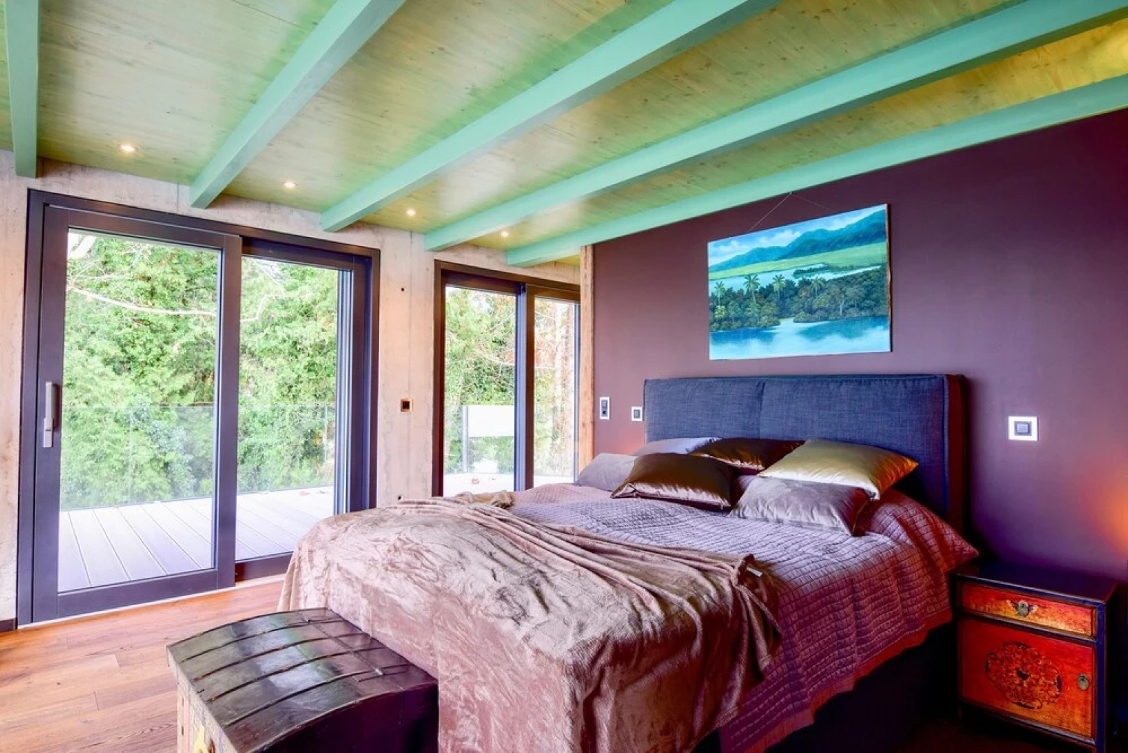 NEW 3BD Luxury Villa on the Geneva Lake