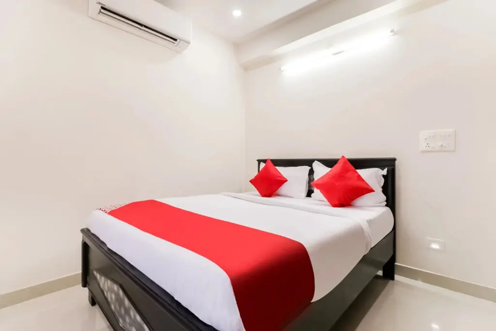 Victory Grand by OYO Rooms