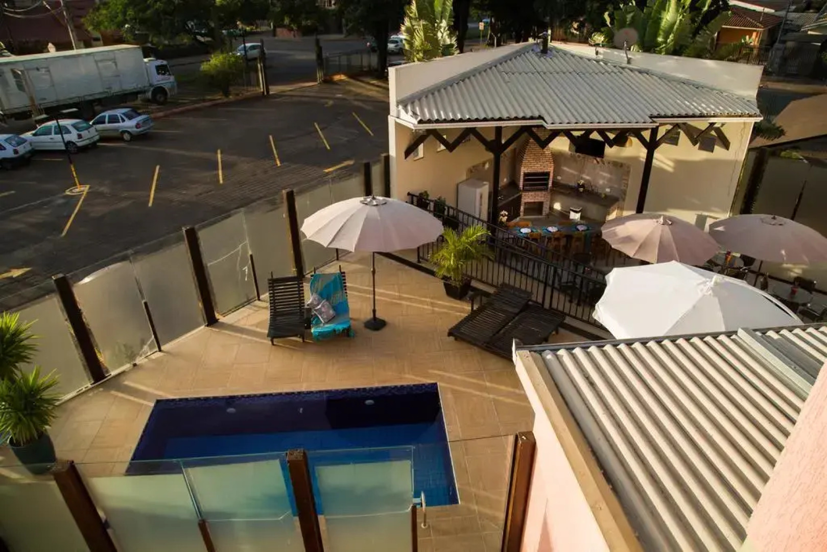 Tonello Business Hotel