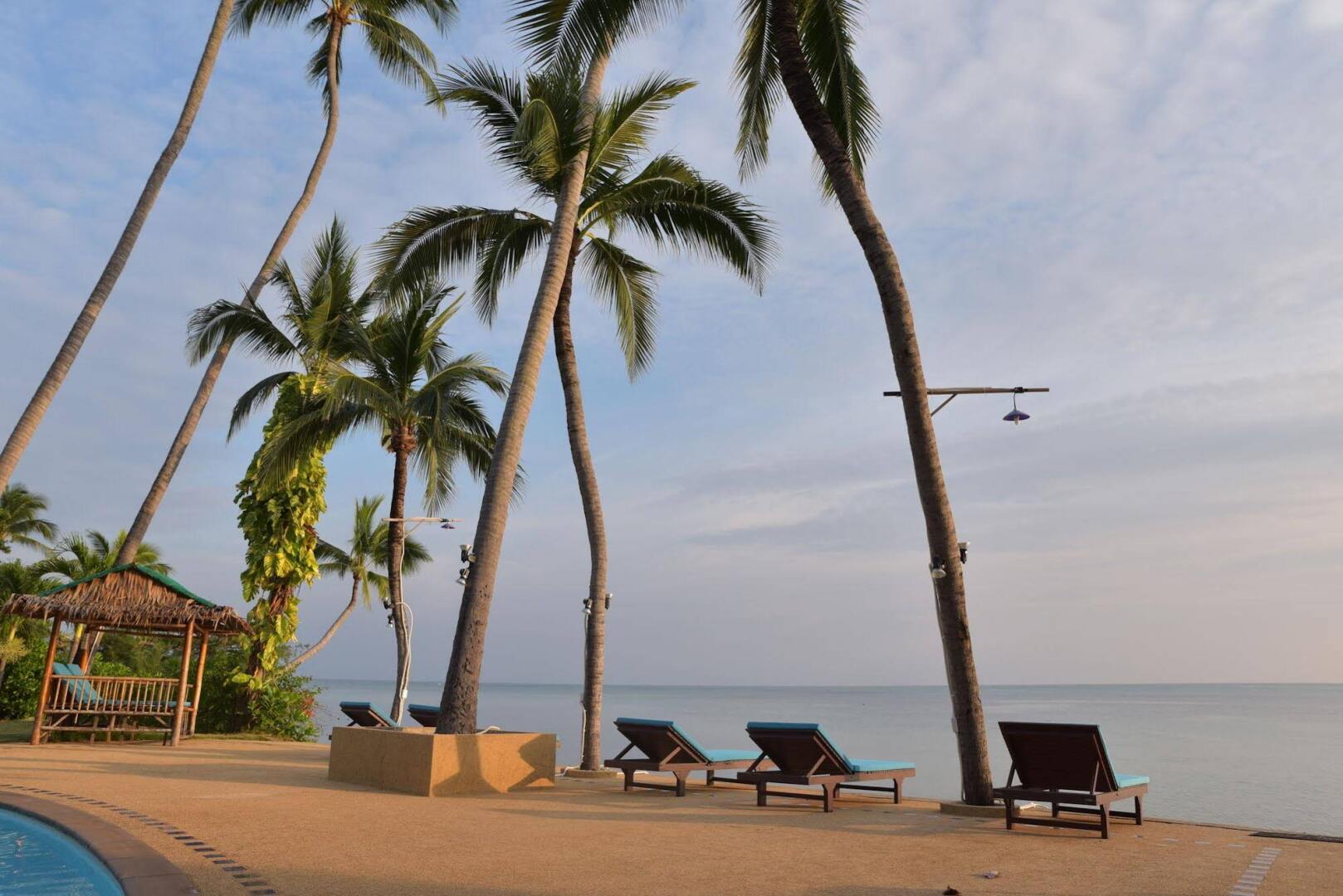 Blu' Beach Bungalows