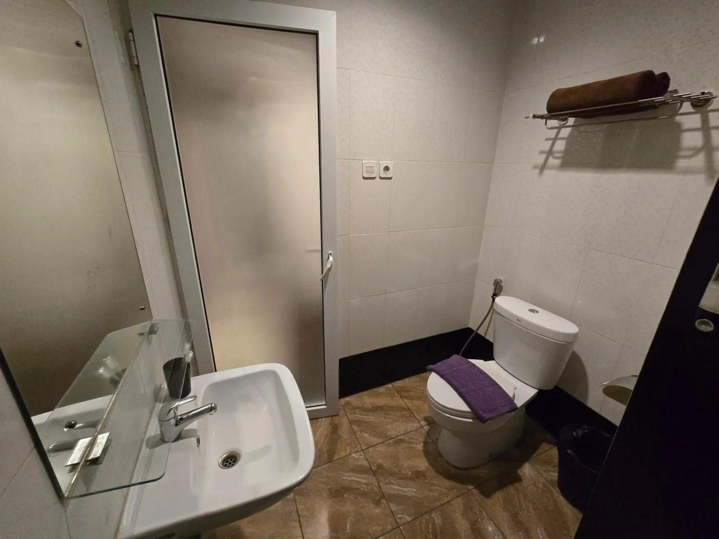 Marilyn Hotel Serpong