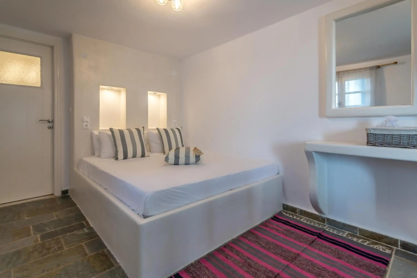 Eiriana Luxury Suites
