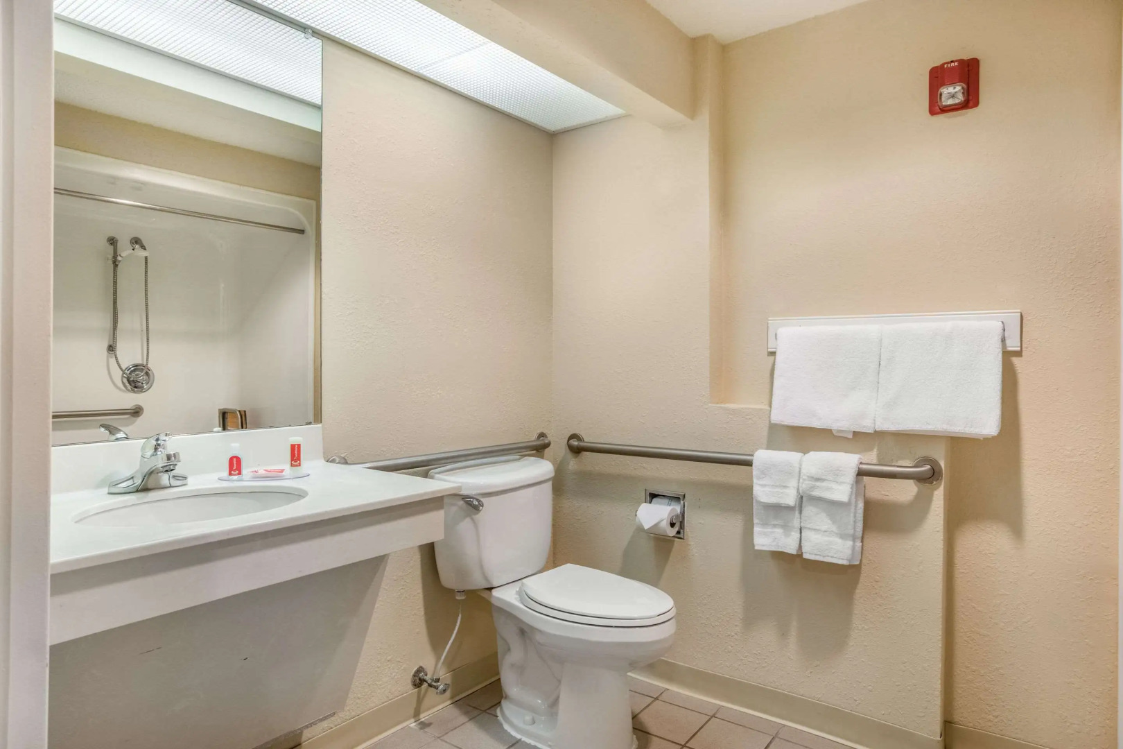 Econo Lodge Inn & Suites Marietta near Dobbins ARB