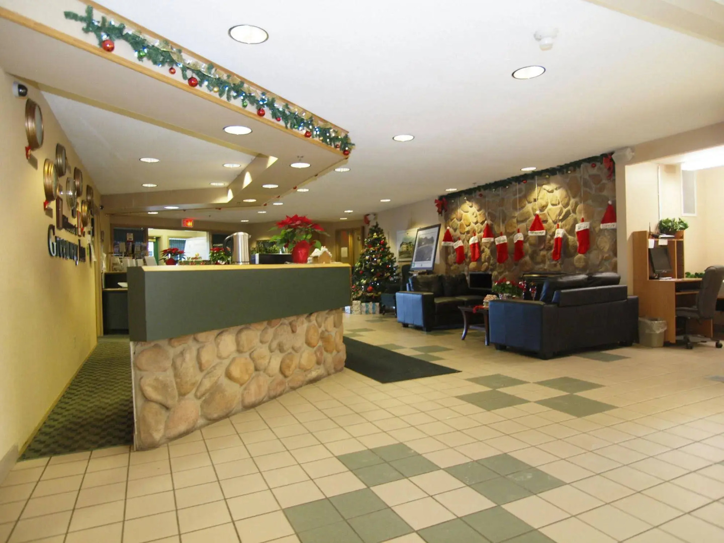 Travelodge by Wyndham Lacombe