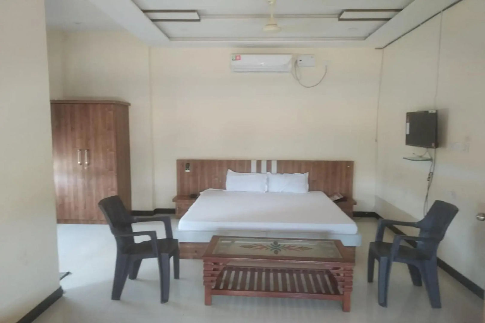 Capital O 82220 Athitya Resort