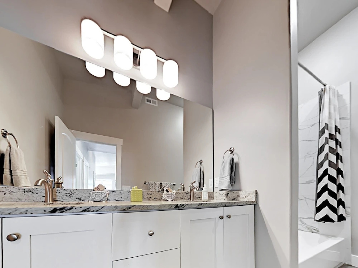 1289 Deer Park Circle Condo Unit 304 3 Bedrooms 2 Bathrooms Condo