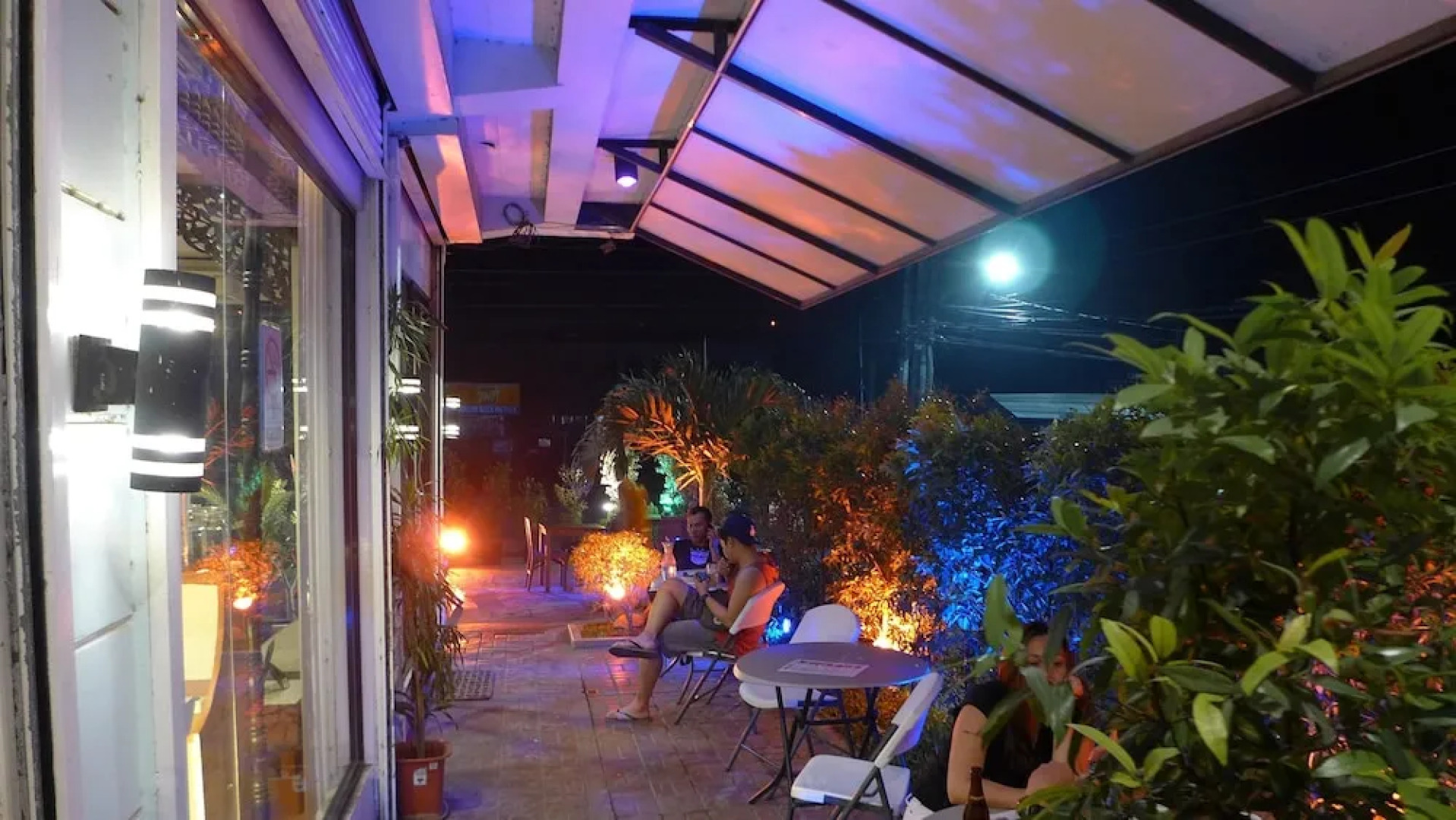 Rozen Suites Paradise