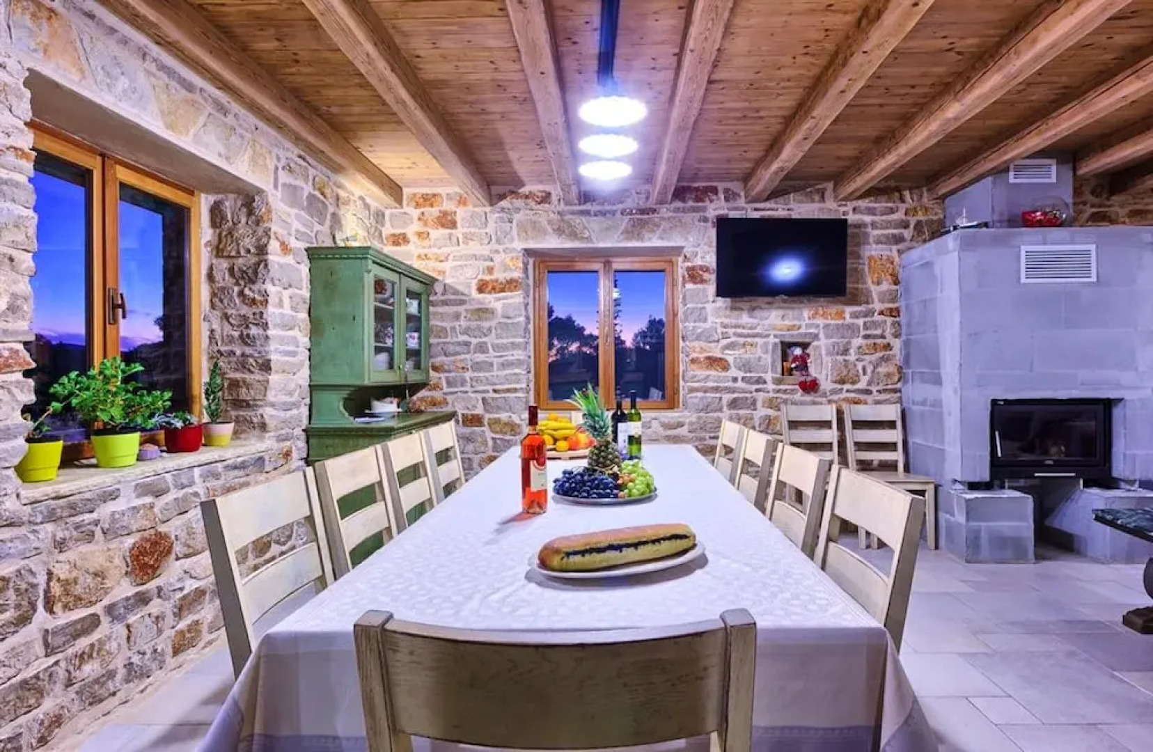 Villa With 5 Bedrooms in Stari Grad, With Private Pool, Enclosed Garden and Wifi Near the Beach