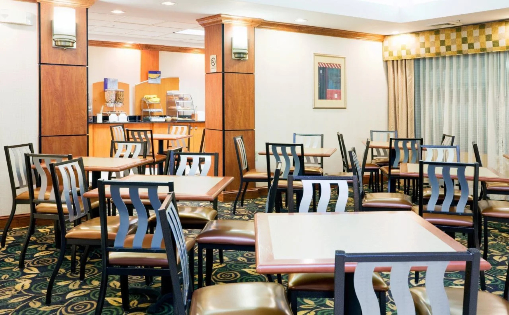 Four Points by Sheraton Fayetteville Fort Bragg