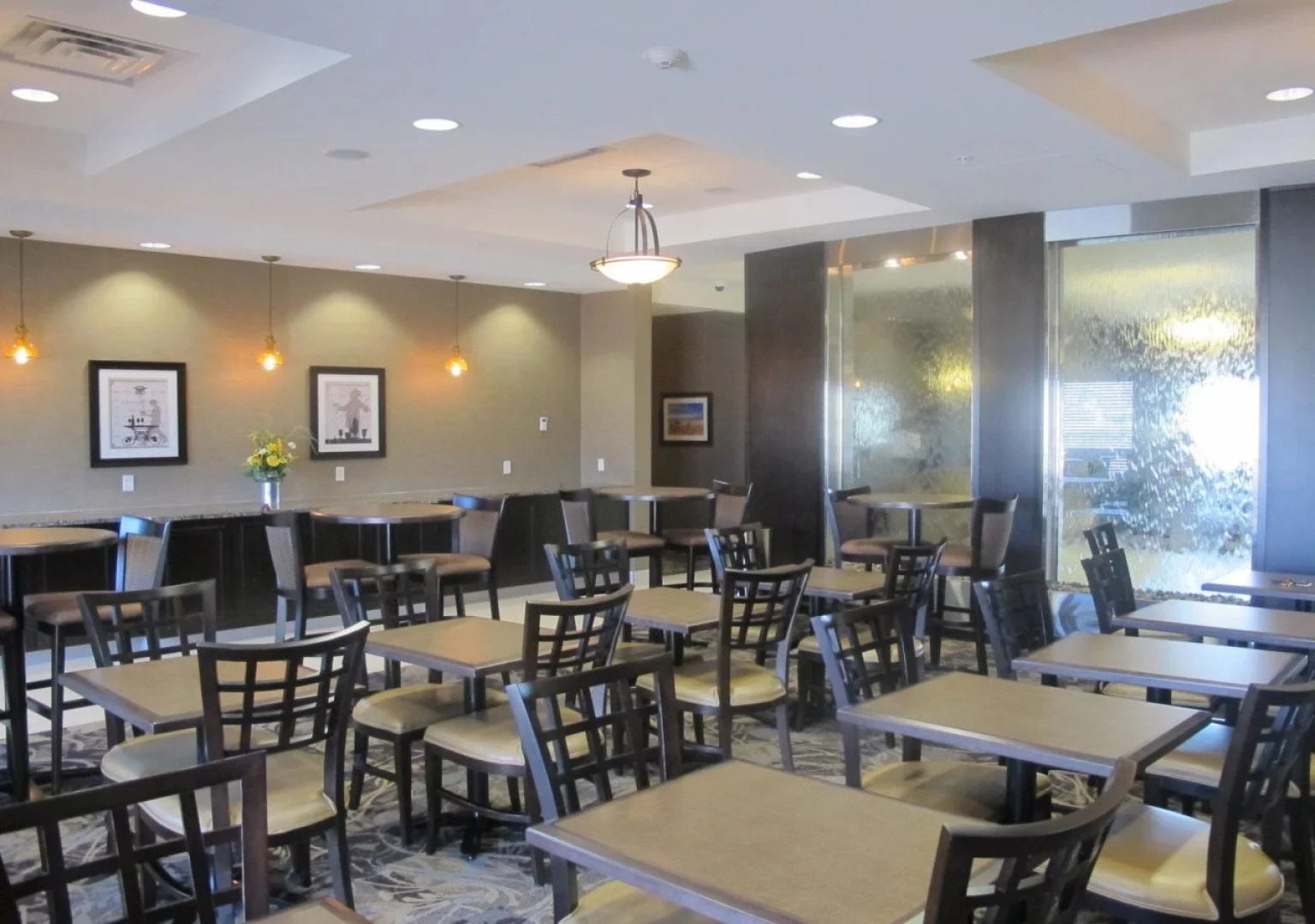 Best Western Plus Okotoks Inn & Suites