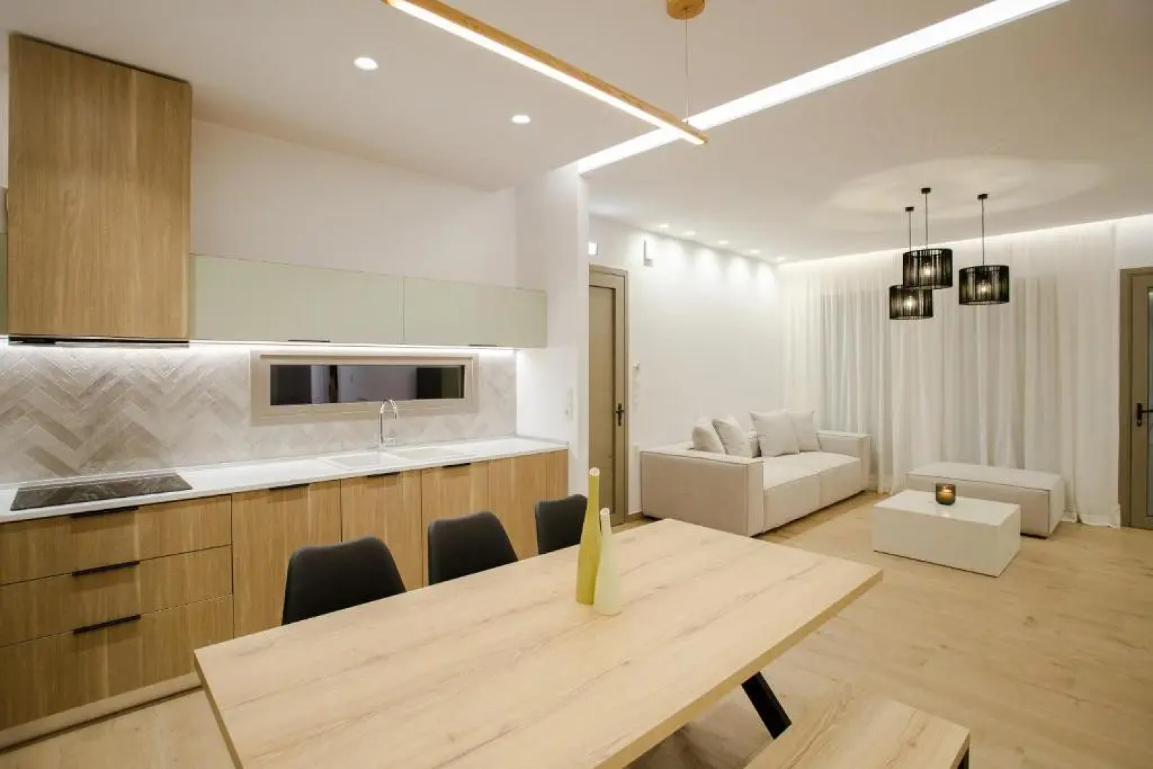 Ikia Seascape At Stegna