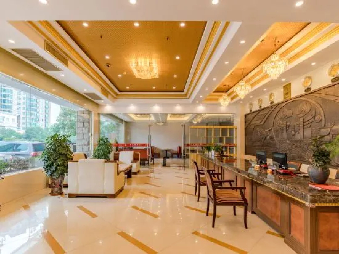 M+ • Jinfeng| Design•LakebeamStream Design Hotel ( University High-speed Railway Station Branch)