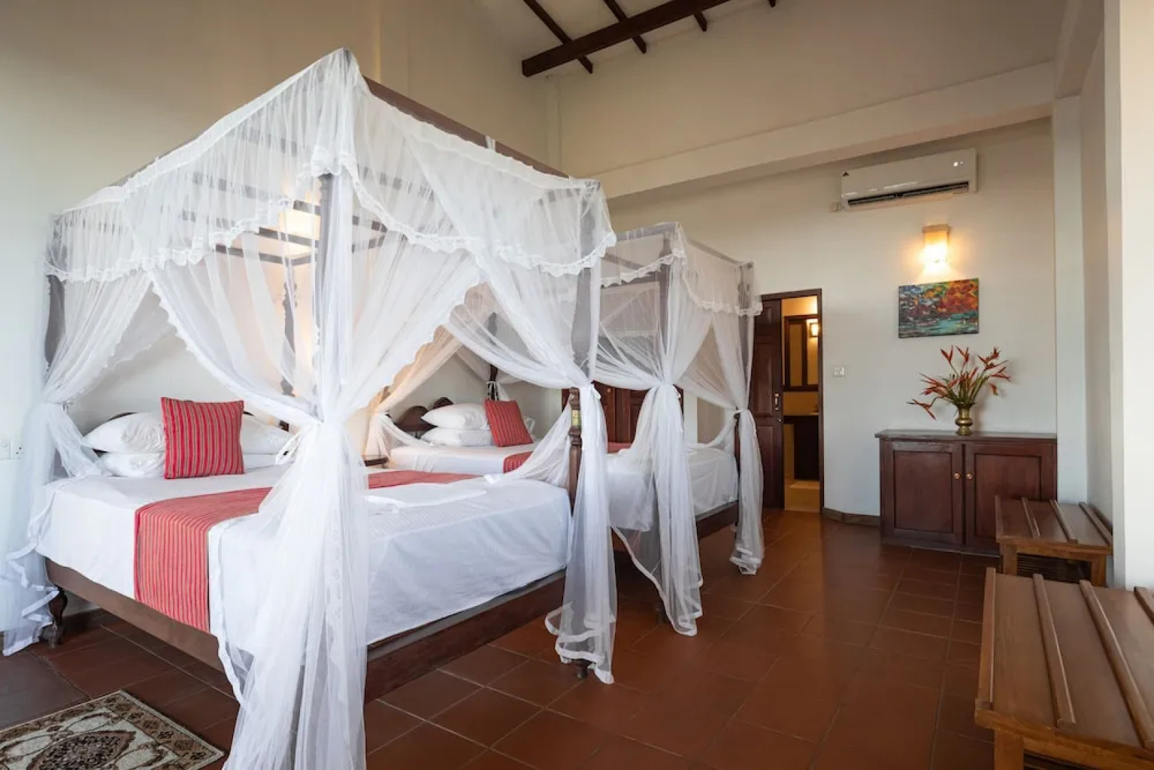 South Point Ocean - Whole Villa 8 Bedroom (Sleep 16)