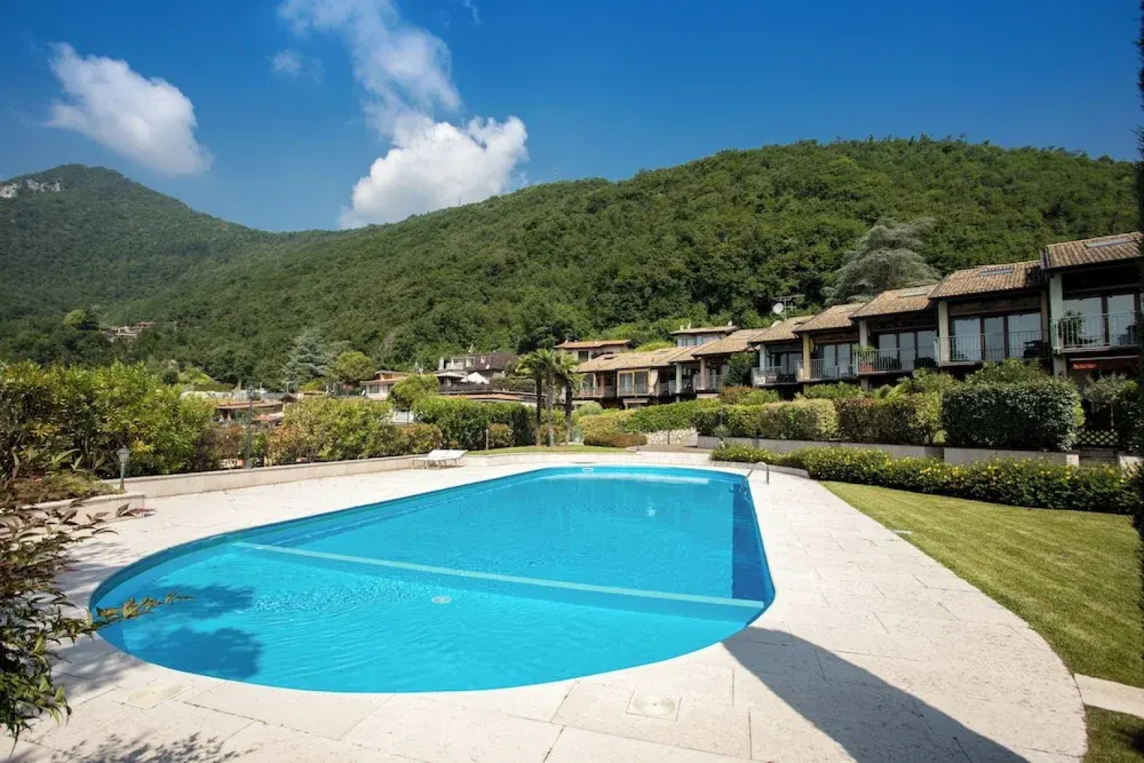 Red Villa With Shared Pool and Private Garden is the new Black on Lake Garda
