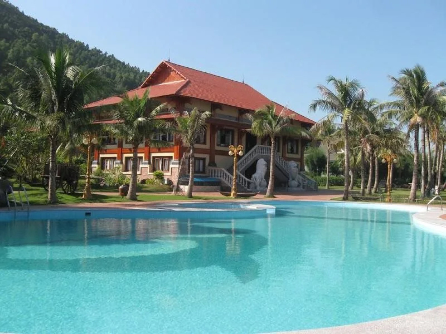 Bai Lu Resort