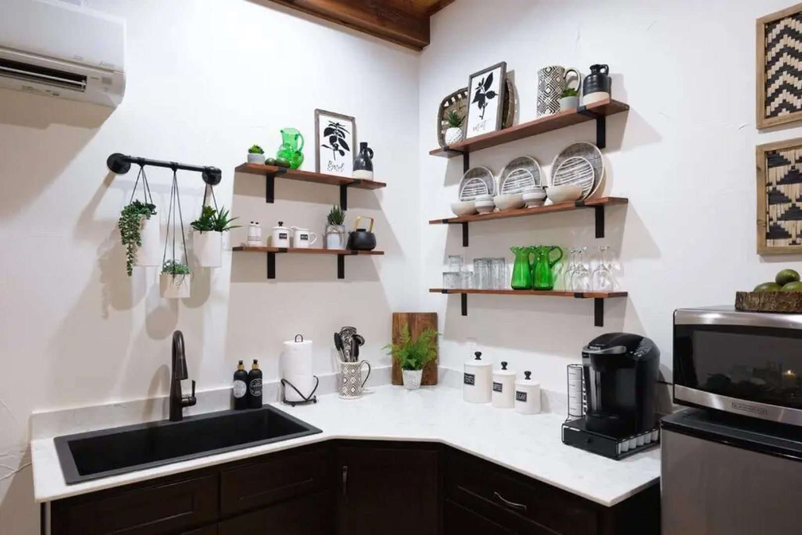 Little Dutch Cabin #3 - 12 min to Magnolia-Baylor