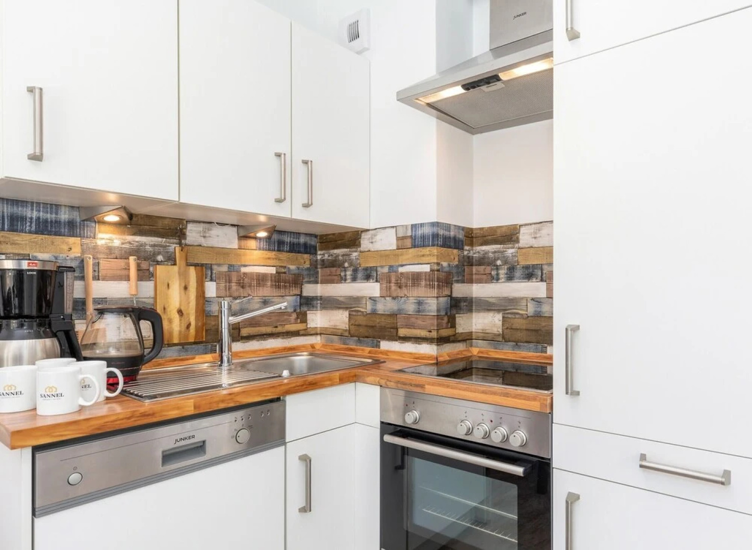 Apart 5 by Villmaris