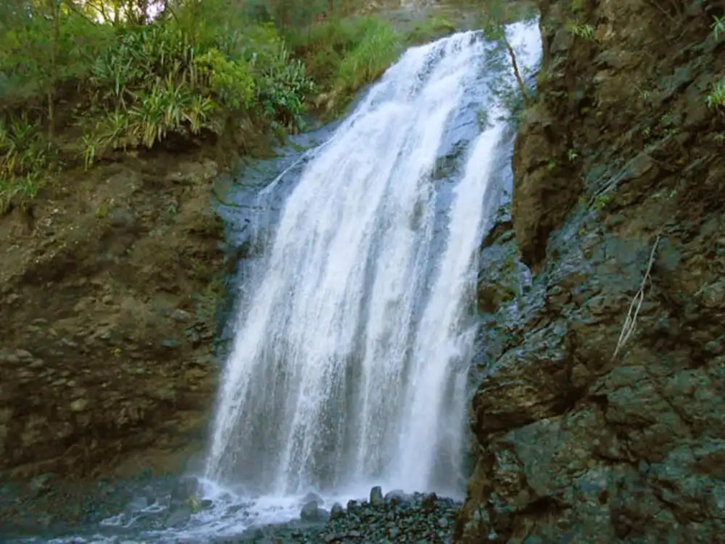 House with 2 Bedrooms in Hell-Bourg, with Wonderful Mountain View, Enclosed Garden And Wifi - 89 Km From the Beach