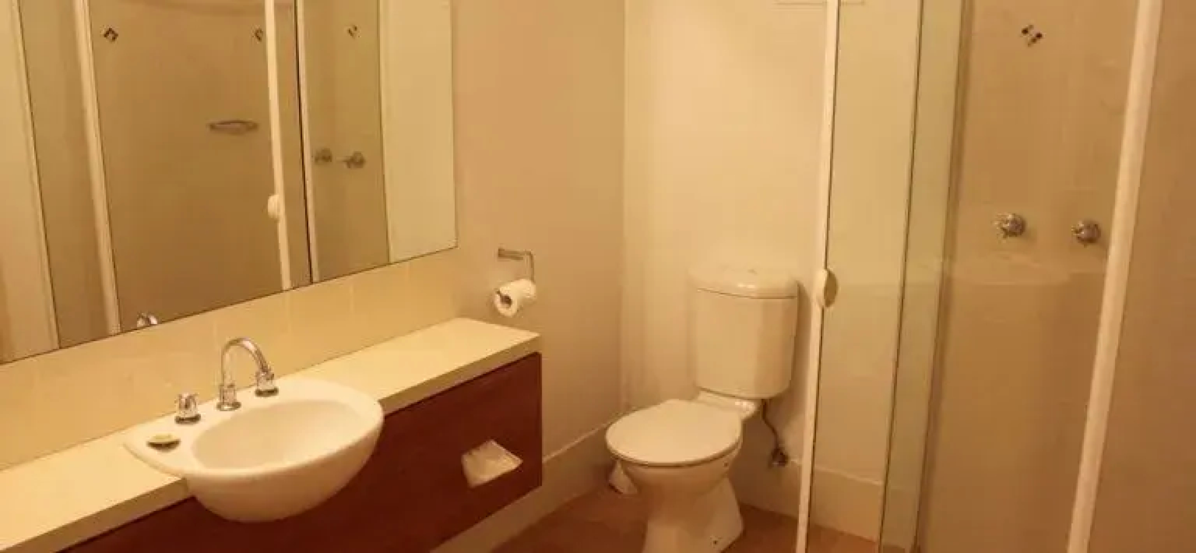 Premier Hotel & Apartments