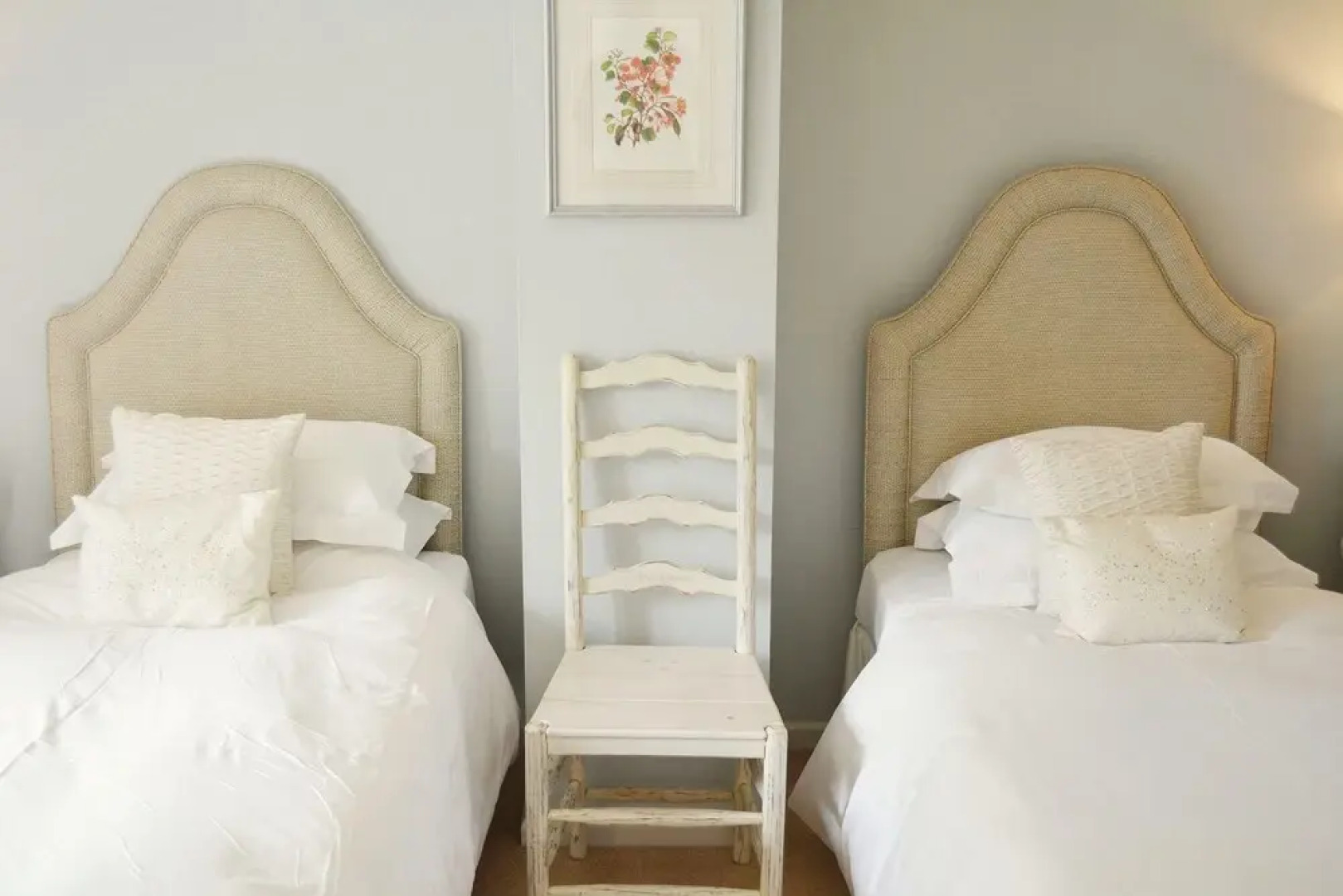 Luxury 5-star cottage near the Cornish coast on the Bonython Estate, Lizard Peninsula