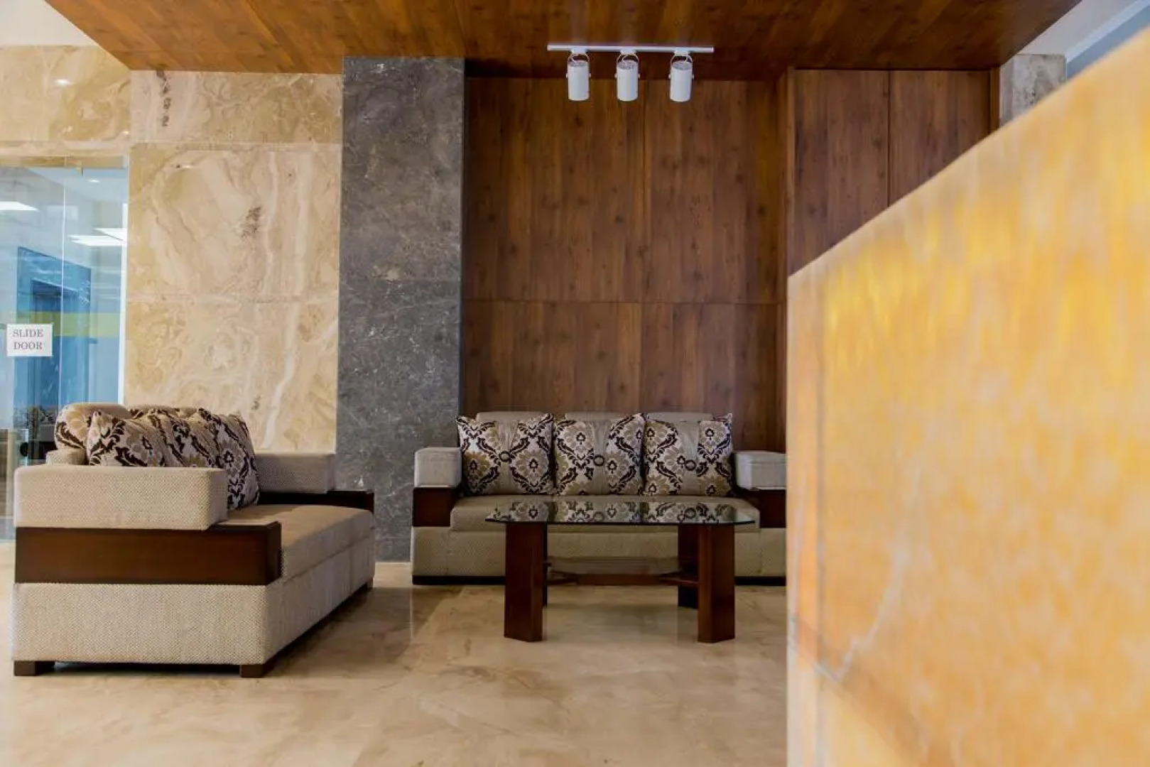 Hotel Hills Tirupattur