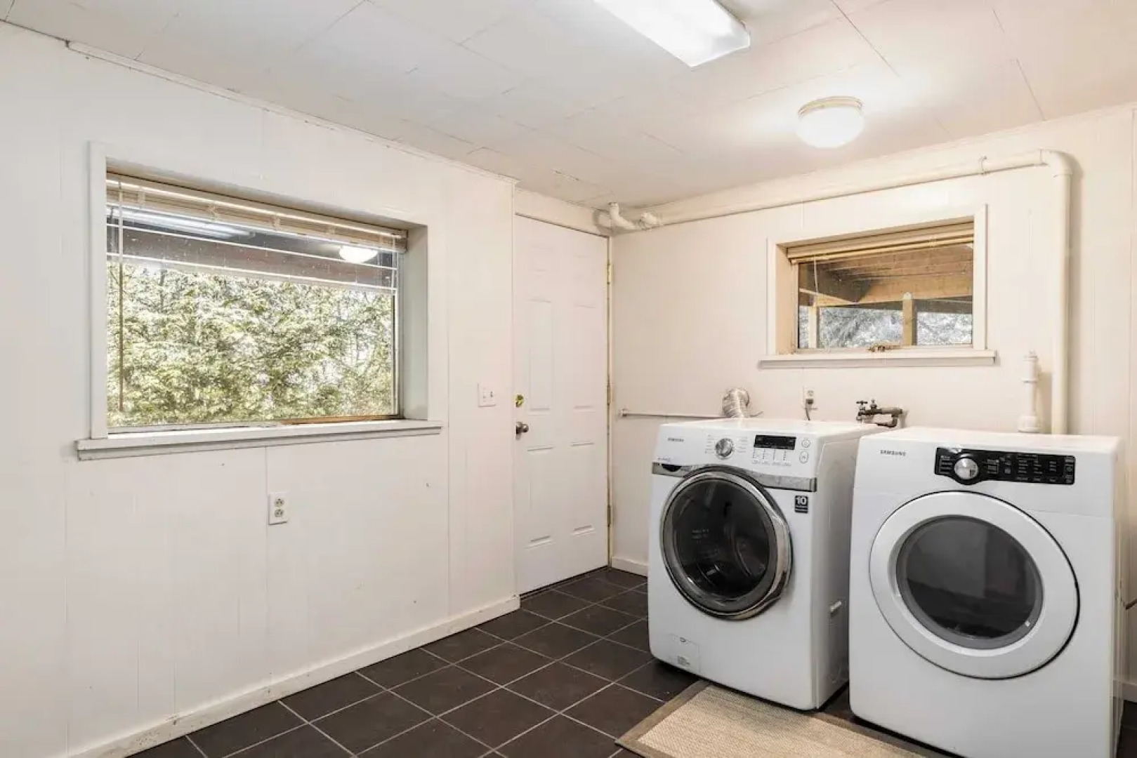 Eagles Watch by Avantstay Large Deck w/ Views