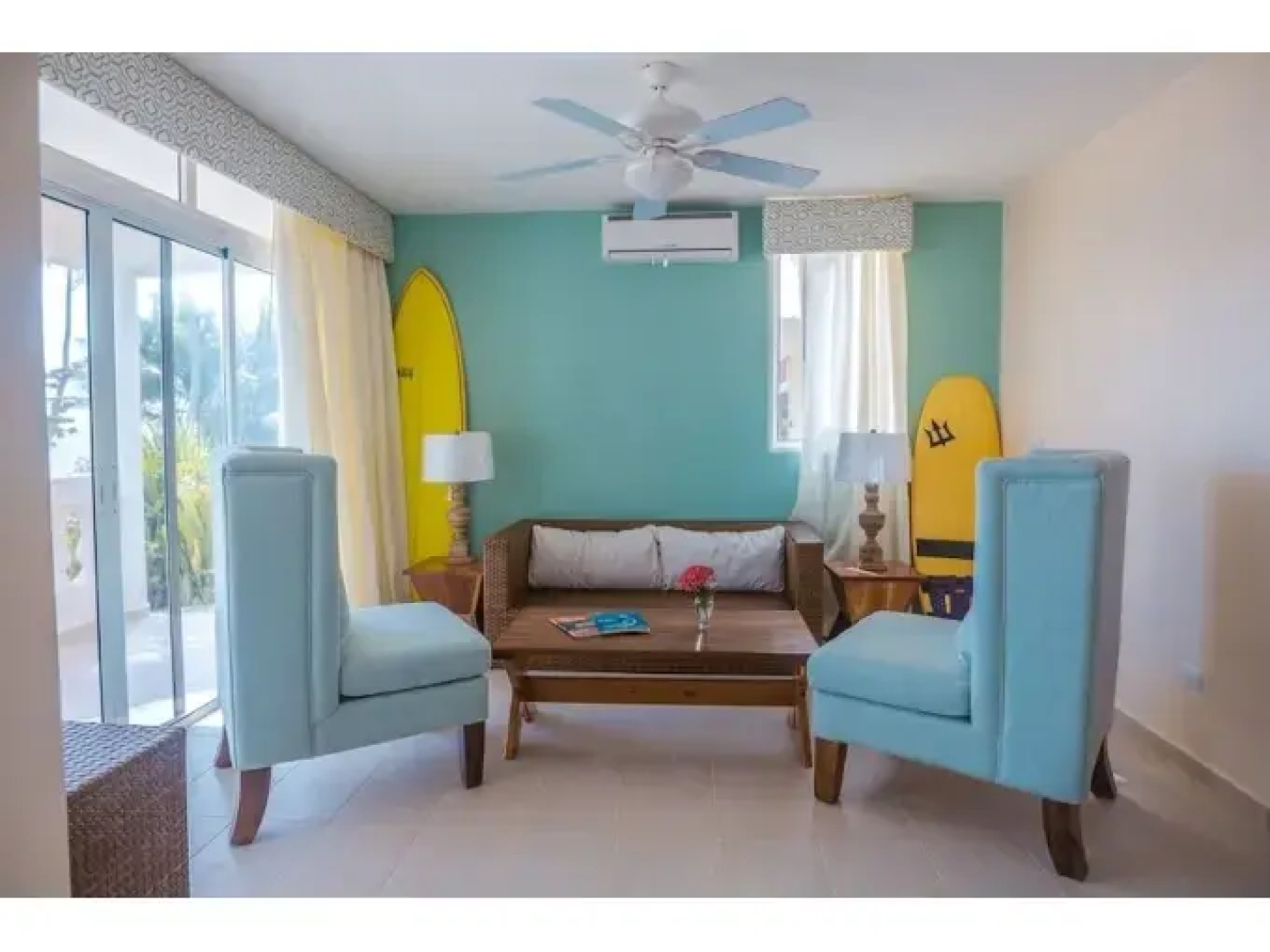 Las Canas Beach Retreat