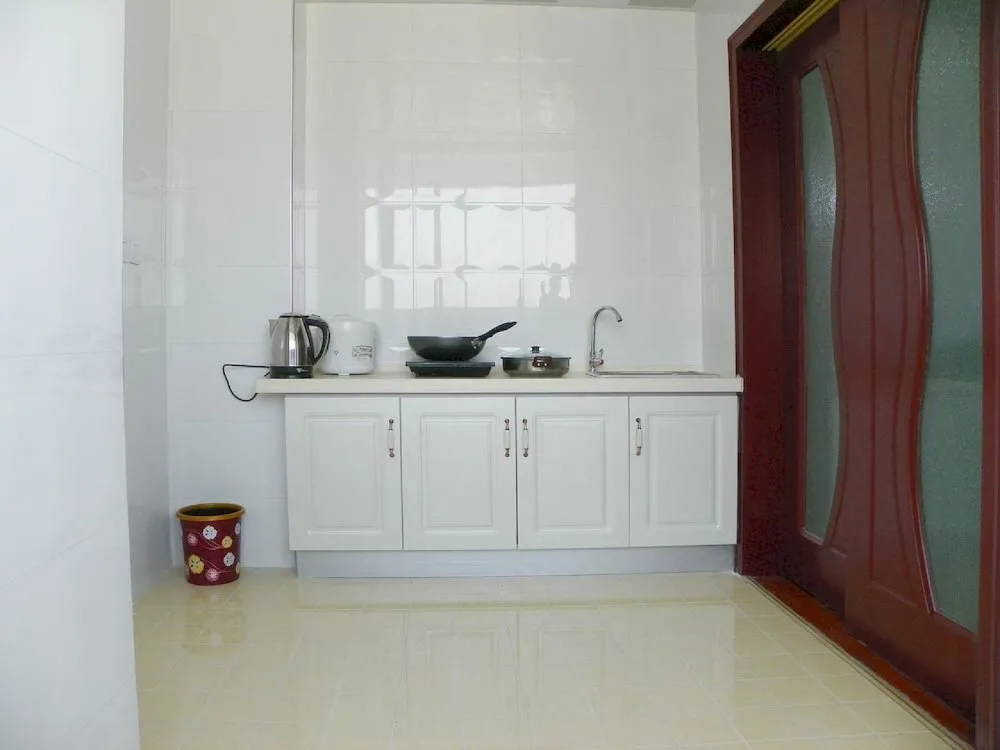 Petroleum Apartment Hotel Xining