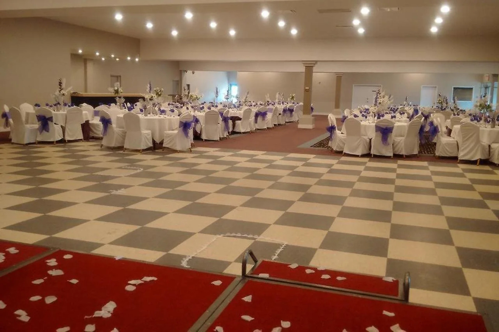 Bedfort Inn & Suites