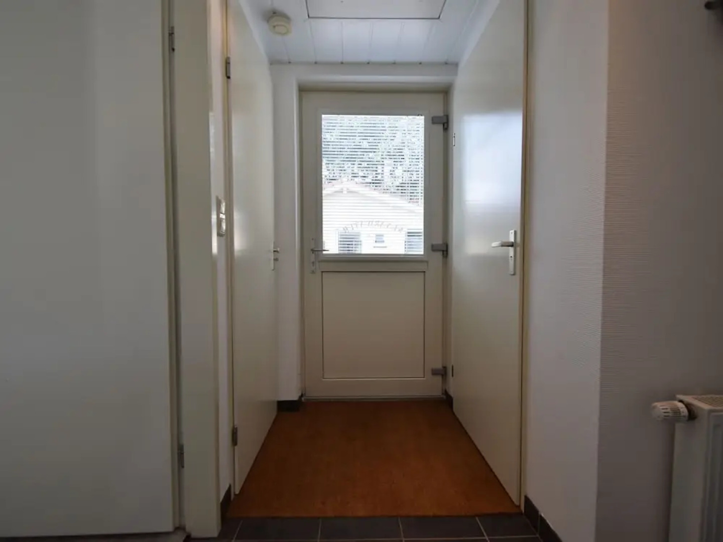 Modern Holiday Home With a Luxury Walk-in Shower and Enclosed Private Garden in Putten